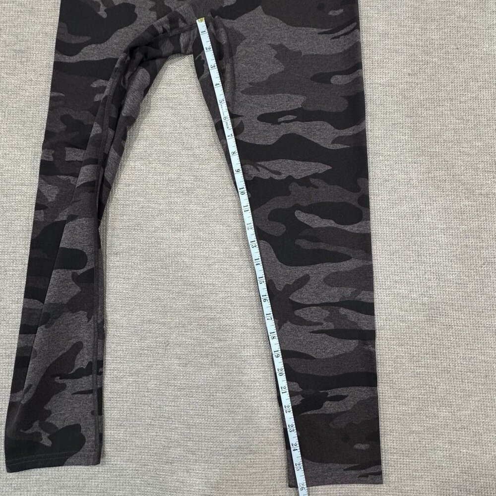 Tuff Athletics Camo Print Womens Leggings Sz Large Black Gray Activewear Pocket - Picture 12 of 14